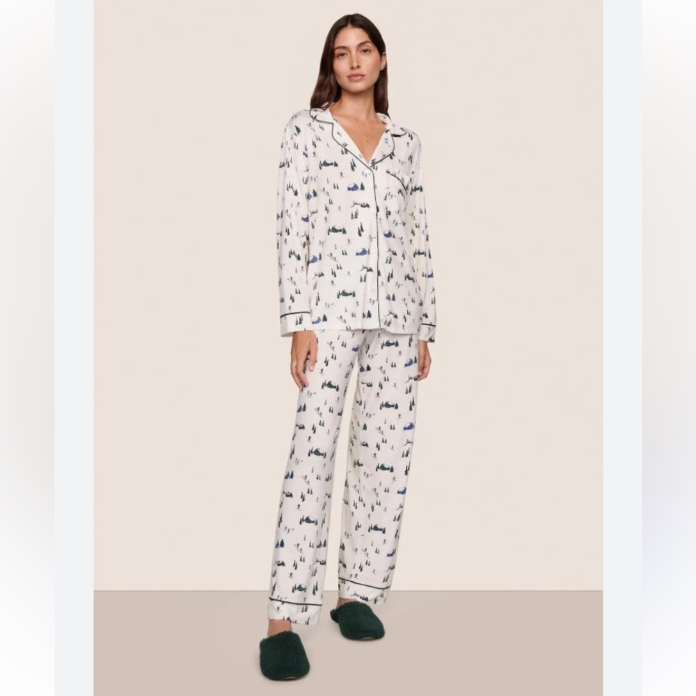 Eberjey Gisele Printed Long pajama top in Ski Chalet pine modal tencel small